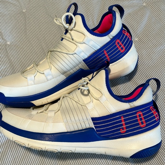 Nike Jordan shoes - Picture 1 of 16